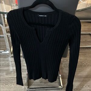 PattyBoutik Black Textured V-Neck Top